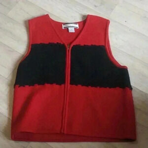 Vintage Crystal Kobe 100% Wool Red and Black Colorblock Sweater Vest Women